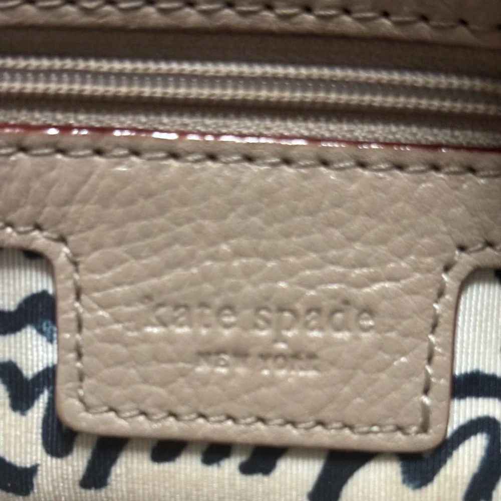 Kate Spade Baxter Street Marian Beige Leather Satchel Purse Flaw Pen‎ Mark C Pic